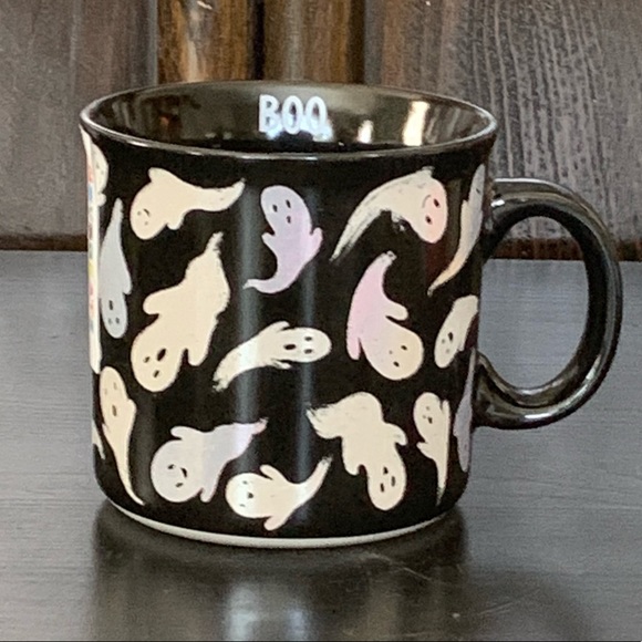 Flying Ghosts Ceramic Halloween Mug - Picture 2 of 9